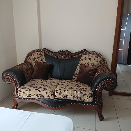 Sari Konak 61 Trabzon Kültér fotó